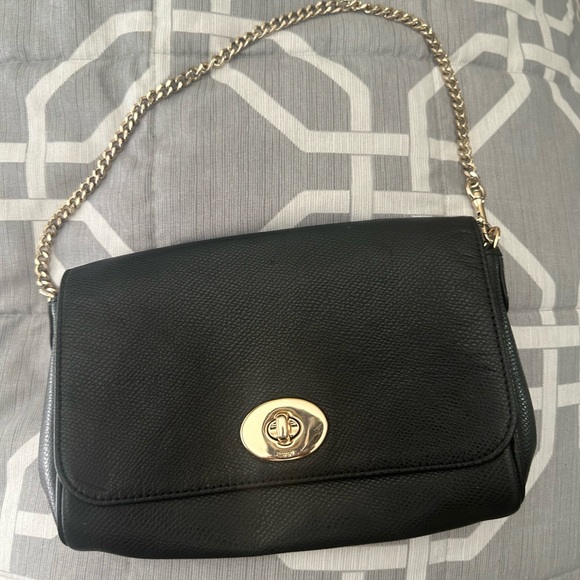 Coach purse - Picture 1 of 6